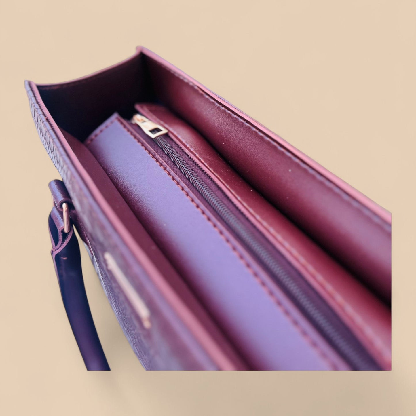 Lyra - Burgundy